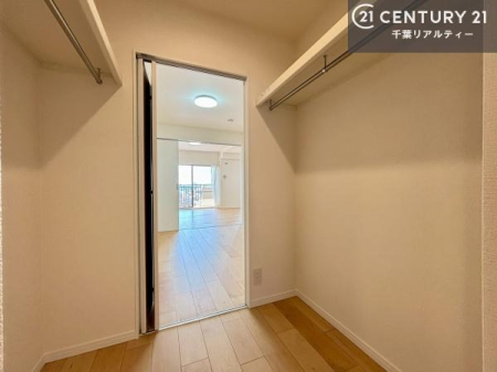 ���[ �E�H�[�N�C���N���[�[�b�g�t���ł��B��������̂��m���Ȃǂ����[���Ă��������ł��ˁI���ɂ���@�������ȂǋG�ߕ��̑傫�ȉƓd�����[�ł��܂��I