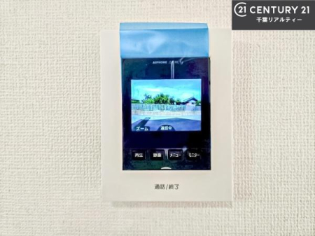 ���̑����� TV���j�^�[�t���C���^�[�z��������A�K��҂��f���Ŋm�F���Ă���Ή��ł��邽�߁A�h�Ɩʂ����S�ł��B���q�l�̂�����Ԏ��ɂ��S�����A���Ƒ��̈��S�E���S�ȕ�炵���T�|�[�g���܂��B