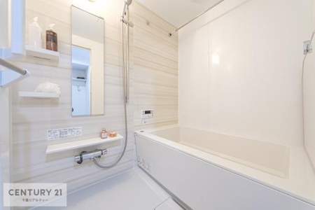 ���� �L�X�o�X�ň���̔������t���b�V���B�����L�΂���̂ŁA�����ɂ��������ƐZ����܂��ˁI�����̃o�X�^�C�����y���݂ɂȂ�܂��I