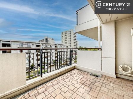 �o���R�j�[ �z������̗ǂ��o���R�j�[�ŁA�����󕨂��悭���������ł��ˁI
���V�C�̗ǂ����ɂ̓o���R�j�[�֏o�ă��t���b�V������̂��C�����悳�����ł��B