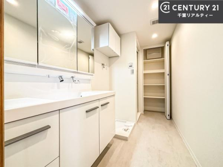 ���ʑ�E���ʏ� �g�Ȃ�𐮂�����ʏ��́A���������厖�ł��I������̐������̂��镵�͋C�����o�I�C�����悭���g�����������܂��B
