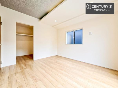 �q������ ���[�͂̂���m���ł��B����������������L�X�Ǝg���ċC�������ǂ��ł��I
�L���C�Ȗ��邢�������ŉ߂����̂́A�X�ɂ̂�т�������ł��܂��ˁI