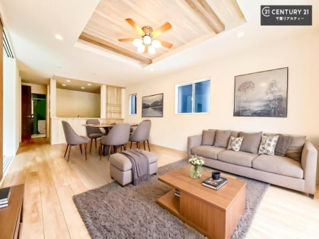 ���r���O �Ƌ��CG�p�[�X�ł��B�S�n�ǂ����r���O�͉Ƒ������R�ƏW�܂�܂��B�Ƒ��c�R�̎��Ԃ����������ł��B���Ƒ��ƁA����w�[���������Ԃ��߂��������ł��ˁB