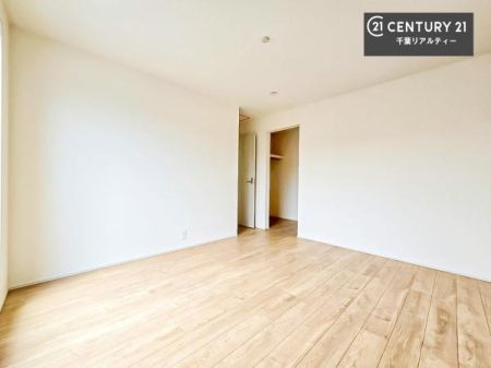 �q������ ���[�͂̂���m���ł��B����������������L�X�Ǝg���ċC�������ǂ��ł��I
�L���C�Ȗ��邢�������ŉ߂����̂́A�X�ɂ̂�т�������ł��܂��ˁI