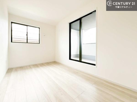 �Q�� �o���R�j�[�ɖʂ��Ă���m���ł��B���邭�����肪����A���C����������ł��܂��I���N���āA�O�ɏo�Ĕw�L�т����[�ċz�����ǂ������}������邱�Ƃ��ł��܂��B