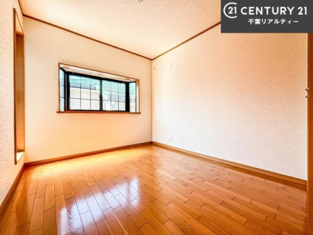 �m�� �V���v���Ƀf�U�C������Ă��邽�߁A�Ƌ��I�т܂���I
���C�ɓ���̉Ƌ��u���Ă��낰���Ԃ���邱�Ƃ��ł��܂��B
