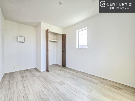 ���r���O�ȊO�̋��� �V���v���Ƀf�U�C������Ă��邽�߁A�Ƌ��I�т܂���I
���C�ɓ���̉Ƌ��u���Ă��낰���Ԃ���邱�Ƃ��ł��܂��B