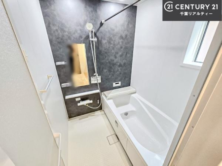 ���� �������������l�̕��͋C�̃o�X���[���́A�����o�Ă��ăo�X�^�C�����[���I
���d���撣���Ă��邲�J���ɂ��D�݂̓����̓����܂����āA�y����ł݂Ă͂������ł��傤���H