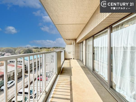 �o���R�j�[ �z������̗ǂ��o���R�j�[�ŁA�����󕨂��悭���������ł��ˁI
���V�C�̗ǂ����ɂ̓o���R�j�[�֏o�ă��t���b�V������̂��C�����悳�����ł��B