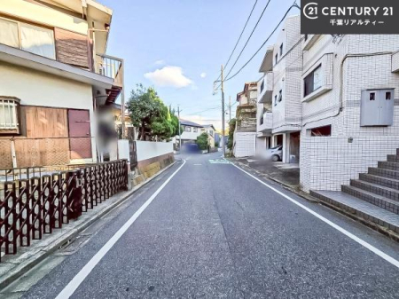 �O�ʓ��H�܂ތ��n�ʐ^ ���ӊ���A���q�l�̂���]�ɍ������������ꏏ�ɂ��ē���v���܂��B�Z��[���A�h�o�C�U�[�ɂ�邲���k������܂��B���Ђ͂��₢���킹�ɑ��Ή����܂��I���҂������܂���I