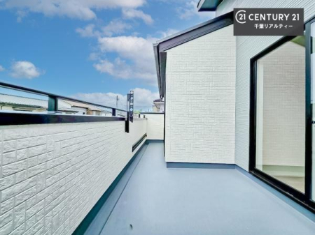 �Q�� �D���������������ޗm���́A���̖ڊo�߂��C�������ǂ������ł��ˁB���������Ԃ��������Ɖ߂������Ƃ��ł��܂��B�D�����F�����̃t���[�����O���ǂ�ȉƋ�ɂ��}�b�`���܂��I