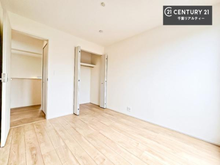 ���r���O�ȊO�̋��� �V���v���Ƀf�U�C������Ă��邽�߁A�Ƌ��I�т܂���I
���C�ɓ���̉Ƌ��u���Ă��낰���Ԃ���邱�Ƃ��ł��܂��B