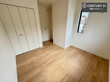 �q������ ���[�X�y�[�X����������m�ۂ���Ă��邽�߁A���������w�p�i���T�b�ƕЕt���A���ł��X�b�L���B
�Y��ȋ�Ԃ��ۂĂ܂��I