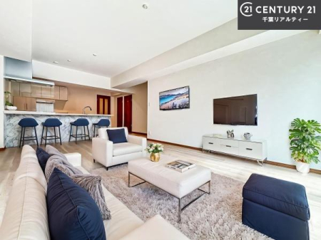 ���r���O �Ƌ��CG�p�[�X�ł��B�L�X�_�C�j���O�X�y�[�X�I������肨�H���B�΂��������y�������Ԃ��߂����܂��B���X�̔���������܂��I