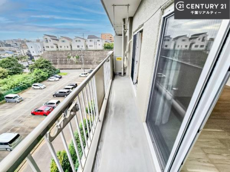 �o���R�j�[ �z������ǍD�ȃo���R�j�[�ł��I���ꂽ���ɂ͐�������n����J���I�Ȏ��Ԃ��y���߂܂��B