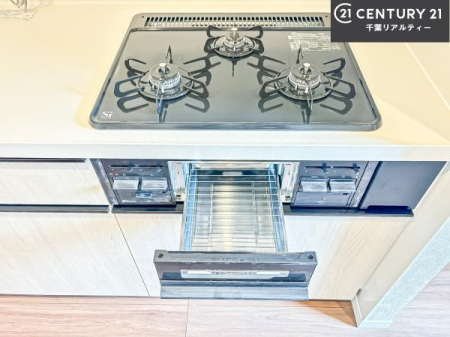 �L�b�`�� �R�����͎O������̂ł������̓����i�s���ł��܂��B
�������O�����t���ł��B�����X�y�[�X���L�X���Ă���׍�Ƃ����₷���I�g�����肪�ǂ��V�X�e���L�b�`���ł��I