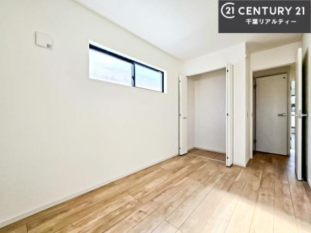 �Q�� �D���������������ޗm���́A���̖ڊo�߂��C�������ǂ������ł��ˁB���������Ԃ��������Ɖ߂������Ƃ��ł��܂��B�D�����F�����̃t���[�����O���ǂ�ȉƋ�ɂ��}�b�`���܂��I