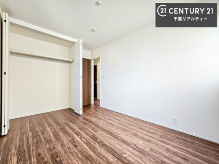 ���r���O�ȊO�̋��� ���[�X�y�[�X�����Ă��܂��I�������X�b�L�����ڂ��鎖���ł��܂��ˁB
�Ƌ��I�΂Ȃ��V���v���ȃf�U�C���ׁ̈A�Ƌ��I�΂����C�ɓ���̋�ԍ�肪�ł������ł��ˁB