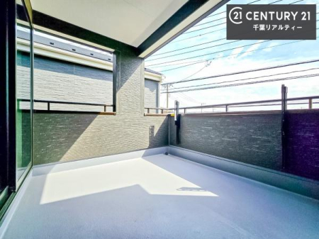 �o���R�j�[ �C���i�[�o���R�j�[�I�������t���Ă���̂ŁA�}�ɉJ���~���Ă��G��ɂ������S�I�������������J�b�g���Ă����̂ŁA���V�C�̗ǂ����́A���O�֏o�Đ[�ċz����̂��悳�����ł��I