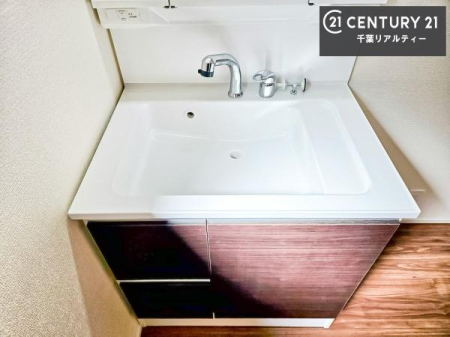 ���ʑ�E���ʏ� �[�����ʑ�{�E���́A�������˂ɂ����̂ł�����ꂪ�y�X�I���������ۂĂ܂��I
�L���C�Ȑ��ʏ��Ŏ��������̃��`�x�[�V�������オ��܂��ˁI