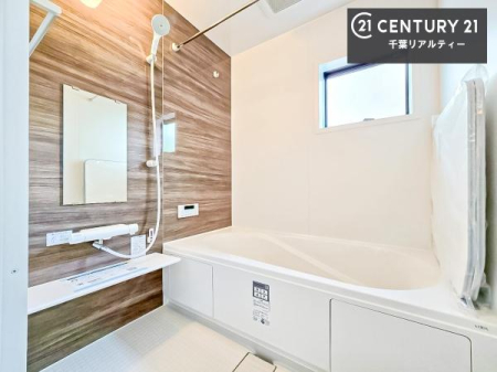 ���� �������������l�̕��͋C�̃o�X���[���́A�����o�Ă��ăo�X�^�C�����[���I
���d���撣���Ă��邲�J���ɂ��D�݂̓����̓����܂����āA�y����ł݂Ă͂������ł��傤���H