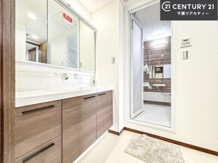 ���ʑ�E���ʏ� �[�����ʑ�{�E���́A�������˂ɂ����̂ł�����ꂪ�y�X�I���������ۂĂ܂��I
�L���C�Ȑ��ʏ��Ŏ��������̃��`�x�[�V�������オ��܂��ˁI