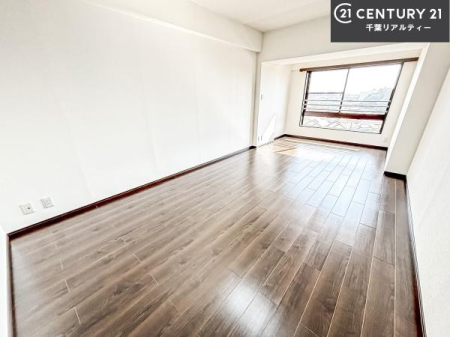 �q������ �|���o�������Ȃ��������́A���q�l�̂������Ƃ��Ă����S�ł��I
���[�X�y�[�X���[�����Ă���̂ŎU�炩�������������T�b�ƕЕt�����܂��I