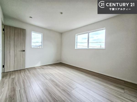 �q������ �|���o�������Ȃ��������́A���q�l�̂������Ƃ��Ă����S�ł��I
���[�X�y�[�X���[�����Ă���̂ŎU�炩�������������T�b�ƕЕt�����܂��I