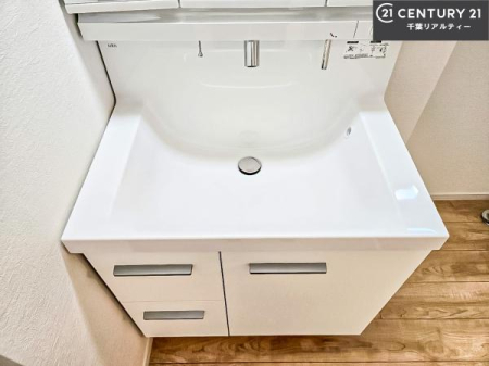 ���ʑ�E���ʏ� �[�����ʑ�{�E���́A�������˂ɂ����̂ł�����ꂪ�y�X�I���������ۂĂ܂��I
�L���C�Ȑ��ʏ��Ŏ��������̃��`�x�[�V�������オ��܂��ˁI