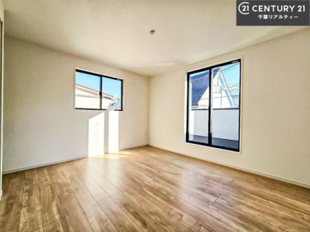 �m�� �o���R�j�[�ɖʂ��Ă���m���ł��B���邭�����肪����A���C����������ł��܂��I���N���āA�O�ɏo�Ĕw�L�т����[�ċz�����ǂ������}������邱�Ƃ��ł��܂��B