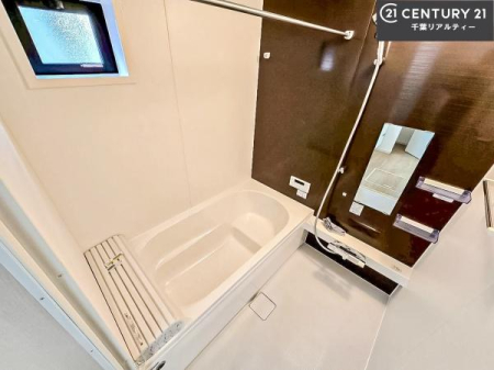 ���� �������������l�̕��͋C�̃o�X���[���́A�����o�Ă��ăo�X�^�C�����[���I
���d���撣���Ă��邲�J���ɂ��D�݂̓����̓����܂����āA�y����ł݂Ă͂������ł��傤���H