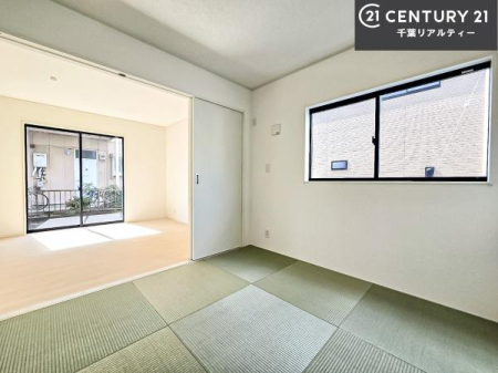 �a�� �^�^�~�̍��肪���炬��^����A�����b�N�X��ԁB�����傫���J�����̂���a���ƂȂ��Ă���܂��B���{�l�̐S������u�a�v�̋�ԁB