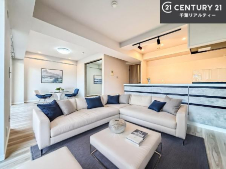 ���r���O �Ƌ��CG�p�[�X�ł��B�S�n�ǂ����r���O�͉Ƒ������R�ƏW�܂�܂��B�Ƒ��c�R�̎��Ԃ����������ł��B���Ƒ��ƁA����w�[���������Ԃ��߂��������ł��ˁB