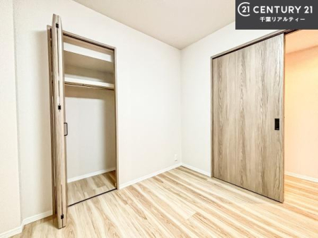 �m�� �V���v���Ƀf�U�C������Ă��邽�߁A�Ƌ��I�т܂���I
���C�ɓ���̉Ƌ��u���Ă��낰���Ԃ���邱�Ƃ��ł��܂��B