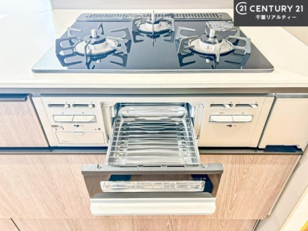 �L�b�`�� �R�����͎O������̂ł������̓����i�s���ł��܂��B
�������O�����t���ł��B�����X�y�[�X���L�X���Ă���׍�Ƃ����₷���I�g�����肪�ǂ��V�X�e���L�b�`���ł��I