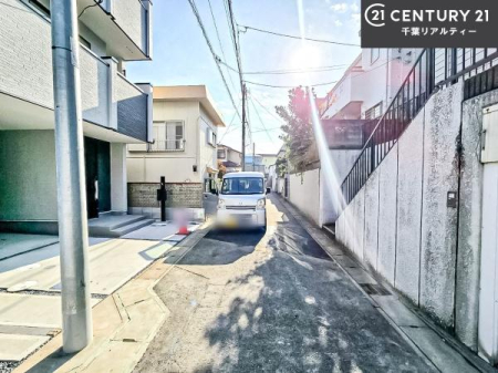 �O�ʓ��H�܂ތ��n�ʐ^ ���ӊ���A���q�l�̂���]�ɍ������������ꏏ�ɂ��ē���v���܂��B�Z��[���A�h�o�C�U�[�ɂ�邲���k������܂��B���Ђ͂��₢���킹�ɑ��Ή����܂��I���҂������܂���I