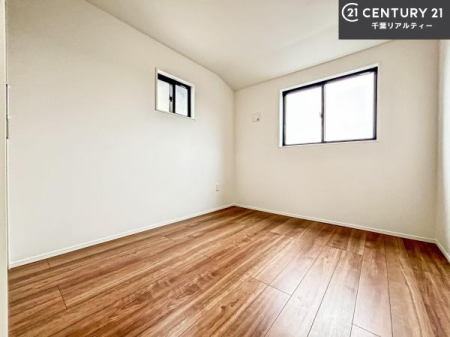 �q������ �|���o�������Ȃ��������́A���q�l�̂������Ƃ��Ă����S�ł��I
���[�X�y�[�X���[�����Ă���̂ŎU�炩�������������T�b�ƕЕt�����܂��I