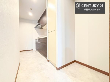 �L�b�`�� ��Ƃ肠�钲���X�y�[�X�ō�Ƃ����₷�����K�ȃL�b�`���ł��I
���q�l�ƈꏏ�ɂ��َq������y���߂�L�X�X�y�[�X�ł��B�y�����������ԂɂȂ肻���ł��ˁI