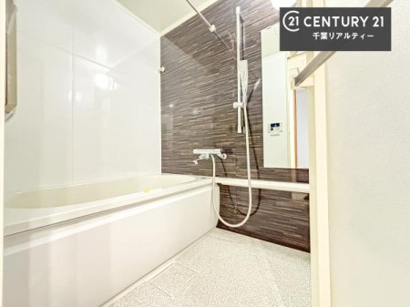 ���� �������������l�̕��͋C�̃o�X���[���́A�����o�Ă��ăo�X�^�C�����[���I
���d���撣���Ă��邲�J���ɂ��D�݂̓����̓����܂����āA�y����ł݂Ă͂������ł��傤���H