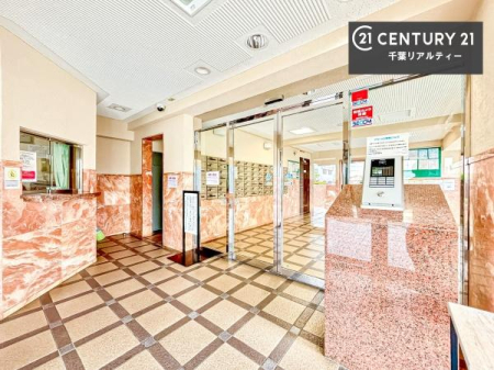 �G���g�����X ��؂Ȃ��q�l�����o�}������G���g�����X�B����]�̕����܂Ƃ߂Ă��ē��B
���₢���킹�ɑ��Ή����܂��I