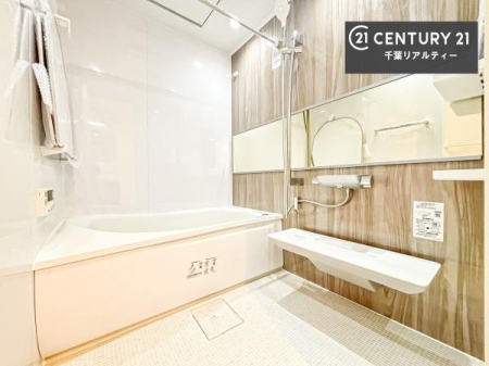 ���� �������������l�̕��͋C�̃o�X���[���́A�����o�Ă��ăo�X�^�C�����[���I
���d���撣���Ă��邲�J���ɂ��D�݂̓����̓����܂����āA�y����ł݂Ă͂������ł��傤���H