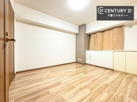 �m�� �V���v���Ƀf�U�C������Ă��邽�߁A�Ƌ��I�т܂���I
���C�ɓ���̉Ƌ��u���Ă��낰���Ԃ���邱�Ƃ��ł��܂��B
