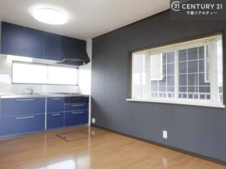 ���r���O �S�n�ǂ����r���O�͉Ƒ������R�ƏW�܂�܂��B�Ƒ��c�R�̎��Ԃ����������ł��B���Ƒ��ƁA����w�[���������Ԃ��߂��������ł��ˁB