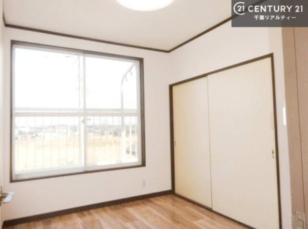 �m�� ���[�X�y�[�X�����Ă��܂��I�������X�b�L�����ڂ��鎖���ł��܂��ˁB
�Ƌ��I�΂Ȃ��V���v���ȃf�U�C���ׁ̈A�Ƌ��I�΂����C�ɓ���̋�ԍ�肪�ł������ł��ˁB