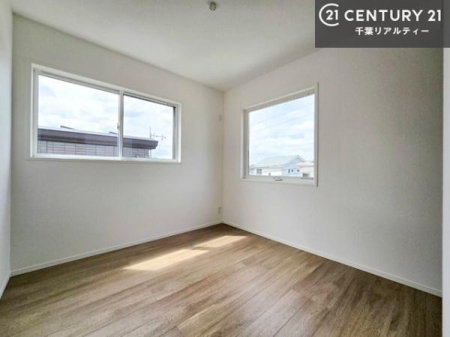 �Q�� 2�ʍ̌����m�ۂ������邢�����́A���ʂ����ǂ��A���邭��ϋ��S�n�̗ǂ���ԂƂȂ��Ă���܂��B�����b�N�X���ĉ߂�����S�n�̗ǂ��������ł��I���̖ڊo�߂��X�b�L�����܂��ˁI