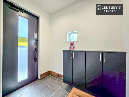 ���� ���ċA���Ă��Ă��A�������܁I�����������Ȃ�A�D�����}������Ă�����ԂɂȂ��Ă��܂��B
���邭��������錺�ւł��I