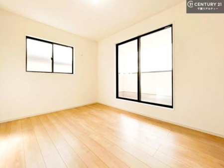 �Q�� �o���R�j�[�ɖʂ��Ă���m���ł��B���邭�����肪����A���C����������ł��܂��I���N���āA�O�ɏo�Ĕw�L�т����[�ċz�����ǂ������}������邱�Ƃ��ł��܂��B