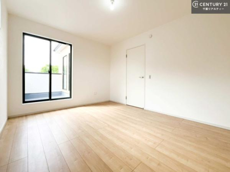 �Q�� �o���R�j�[�ɖʂ��Ă���m���ł��B���邭�����肪����A���C����������ł��܂��I���N���āA�O�ɏo�Ĕw�L�т����[�ċz�����ǂ������}������邱�Ƃ��ł��܂��B