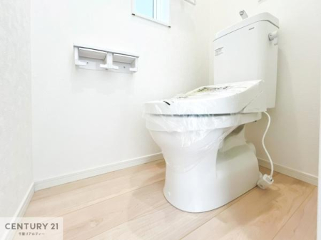 �g�C�� �������֍��ɂ��A�~��͕֍����g�����ł���̂ŗ₽���֍��ɍ��炸�ɍςފ������d�l�ł��I�V���v���ȃJ���[����Ƃ��Ă���̂ŁA������ꂪ���₷���ł��B�i�{�H��j