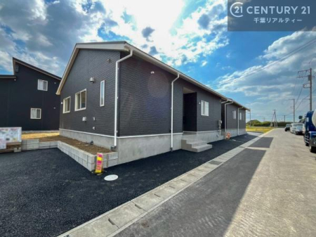 �O�ʓ��H�܂ތ��n�ʐ^ ���ӊ���A���q�l�̂���]�ɍ������������ꏏ�ɂ��ē���v���܂��B�Z��[���A�h�o�C�U�[�ɂ�邲���k������܂��B���Ђ͂��₢���킹�ɑ��Ή����܂��I���҂������܂���I